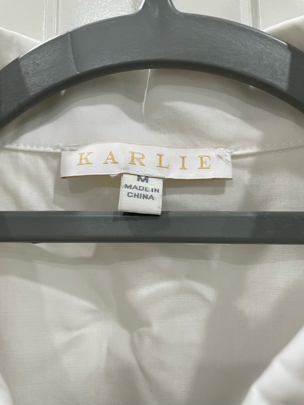 Karlie White Button-Up Blouse with Puff Sleeve Detail Sz M - Picture 3 of 5